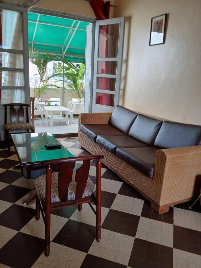 Appartement Sympathique Jules Ferry. Dakar Exterior photo